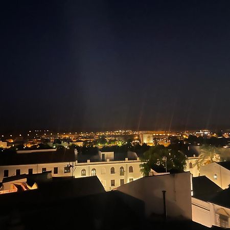 コルドバAtico De La Sultana Con Terraza Privadaアパートメント エクステリア 写真