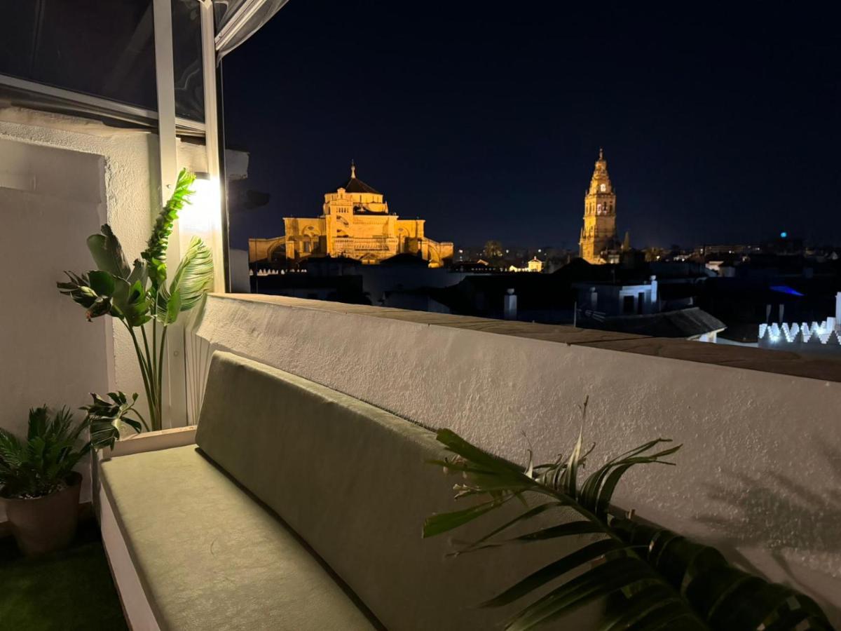 コルドバAtico De La Sultana Con Terraza Privadaアパートメント エクステリア 写真